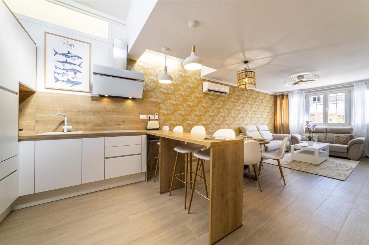 Aguadulce Fases F4 Apartment *
